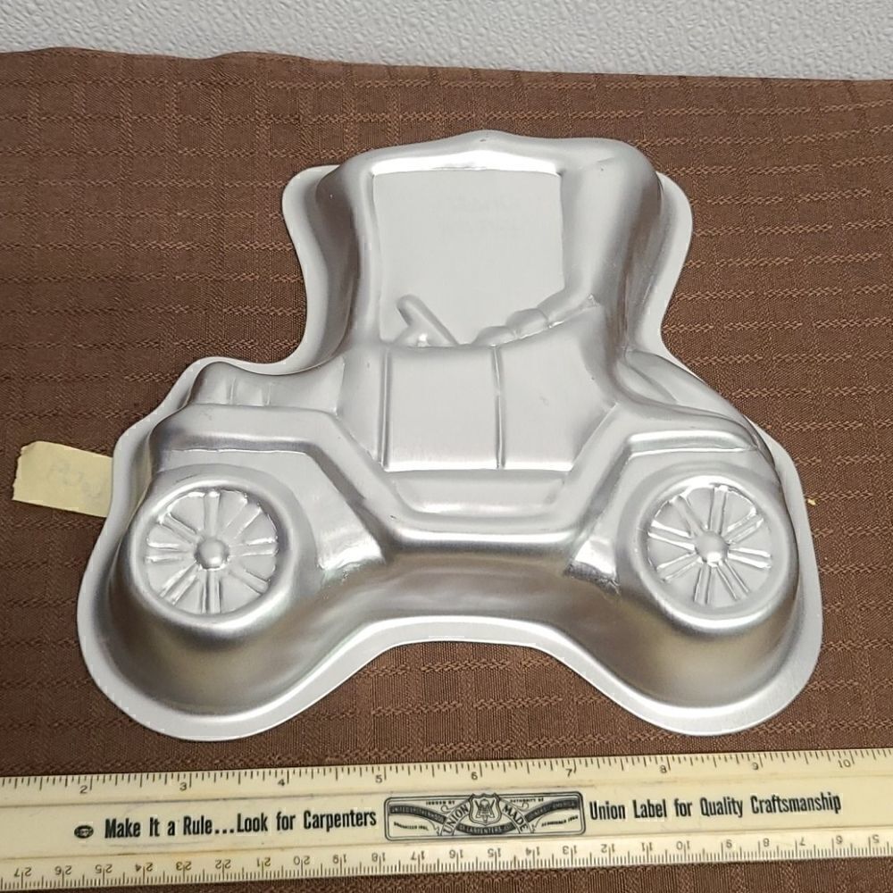 ‎(2 for $10)Vintage 1976 Wilton Model T